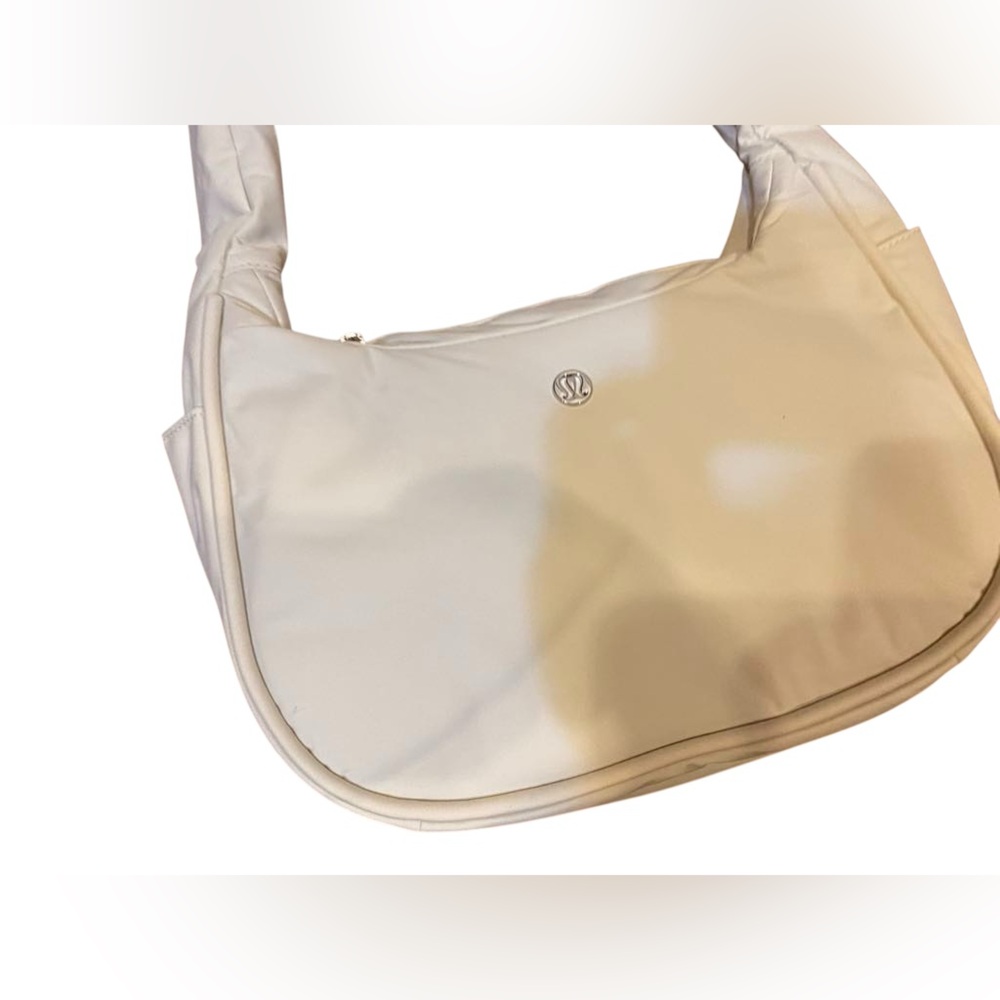 NWT Lululemon mini shoulder bag WHITE - Picture 2 of 5